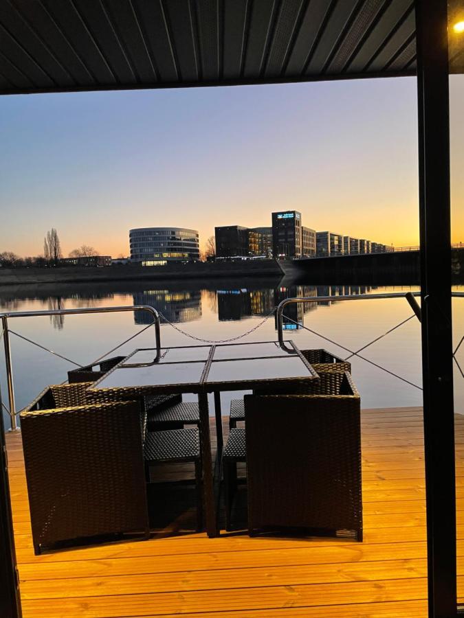 Hausboot Lore Duisburg Buitenkant foto