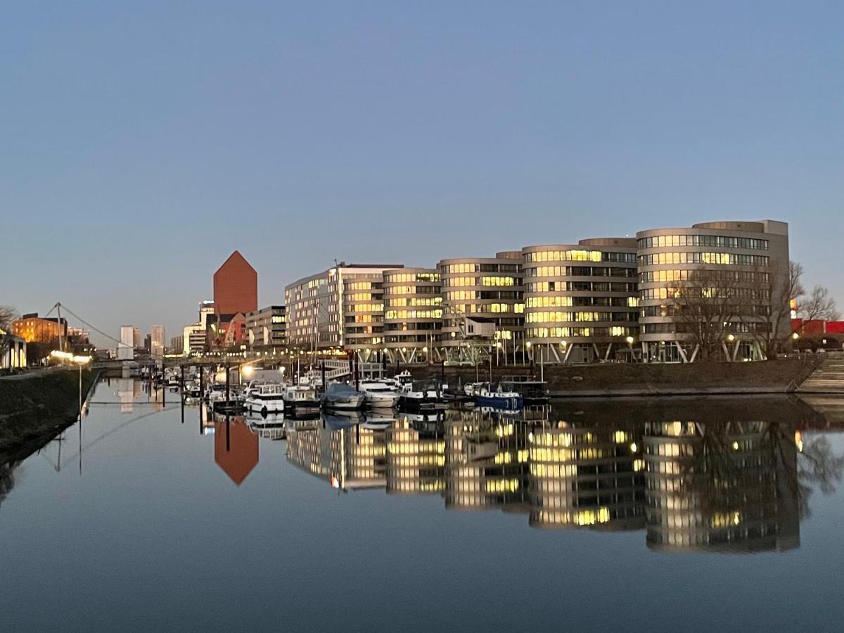 Hausboot Lore Duisburg Buitenkant foto