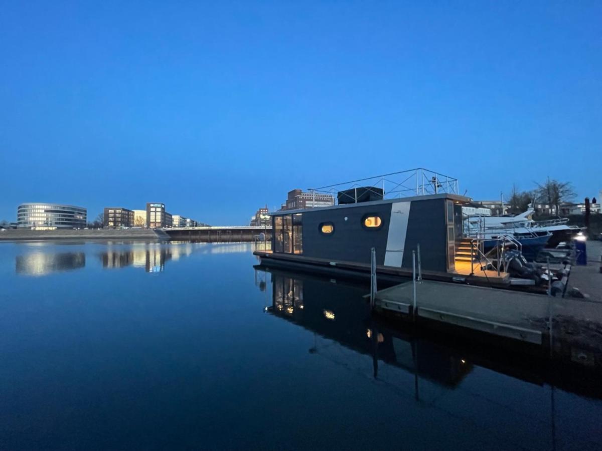 Hausboot Lore Duisburg Buitenkant foto